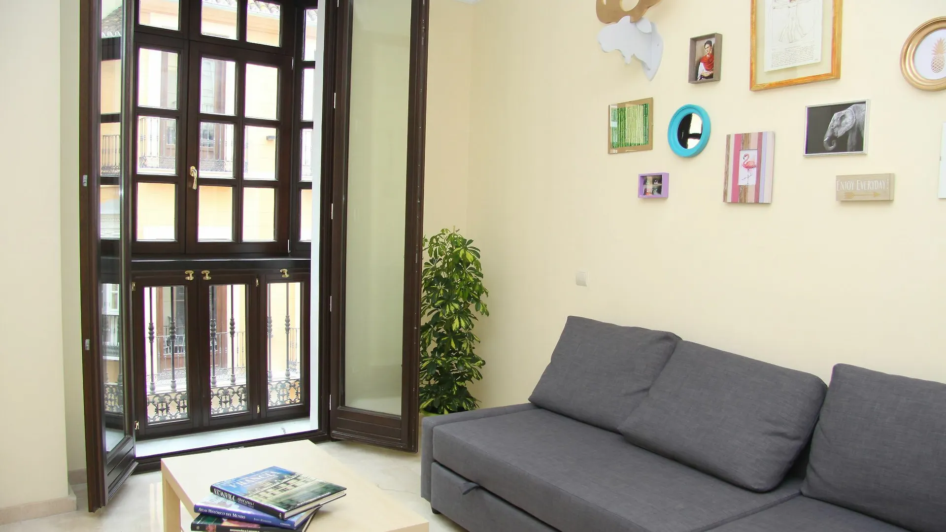 Centrico Apartamento Малага